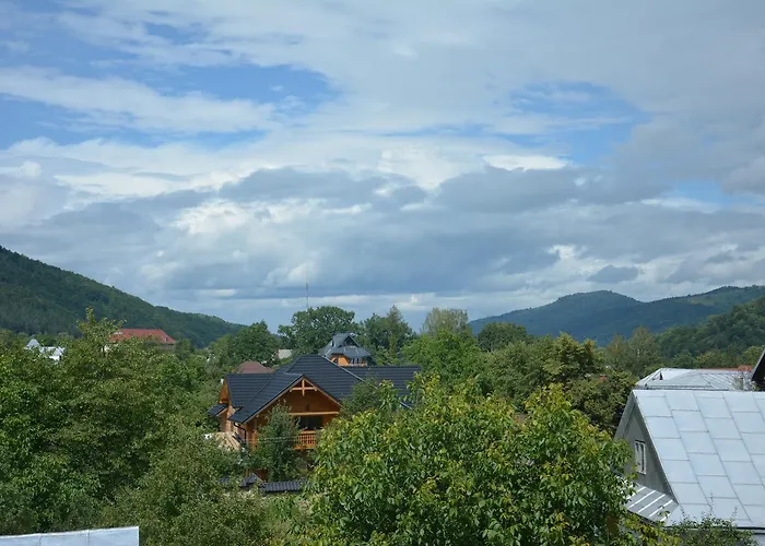 Bukovets' Konukevi